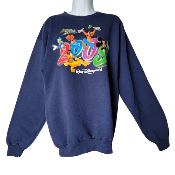 Disney World 2009 Sweatshirt Hanes Navy Blue Mickey Goofy Pluto M Disney Parks - Picture 1 of 10